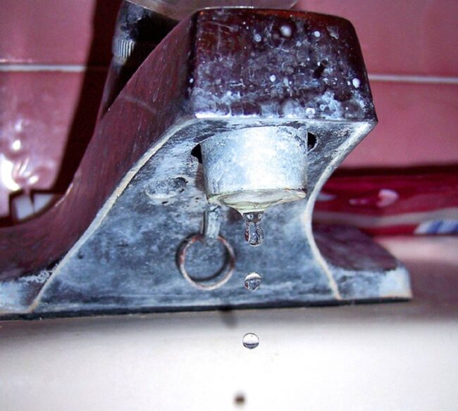 dripping-faucet dripping faucet