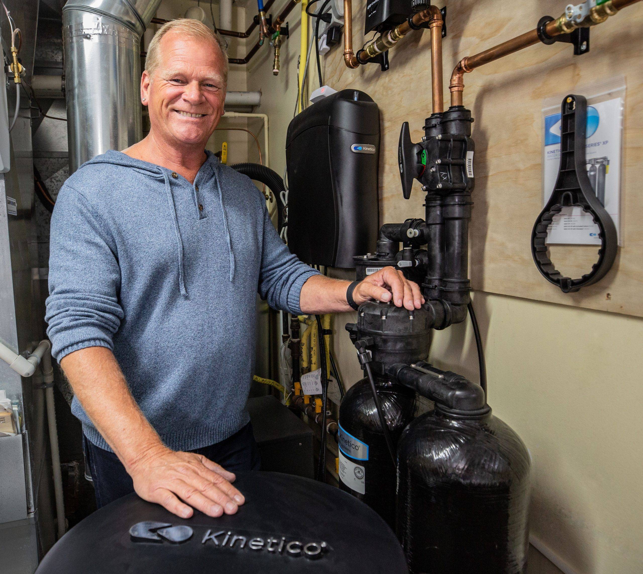 Mike Holmes